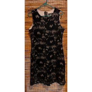 Nine West Dress Size 6, black Lace overlay over nude lining, Sleeveless, Knee
